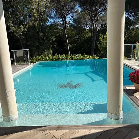 Appartement T2 Dans Luxueuse St Raphael Proche Des Golfs Saint-Raphaël